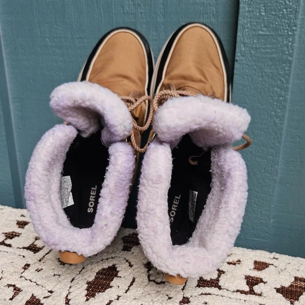 Sorel Tan and Black Lace-Up Sherpa-Lined Ankle Boots